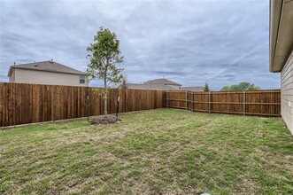 9120 Flowering Dogwood Ln in McKinney, TX - Foto de edificio - Building Photo