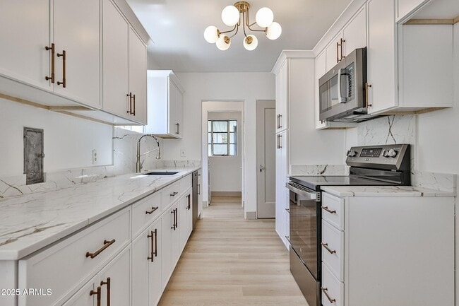 property at 63 W Windsor Ave