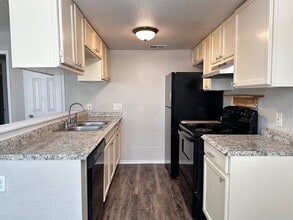 6110 Wheless Cove in Austin, TX - Building Photo - Building Photo