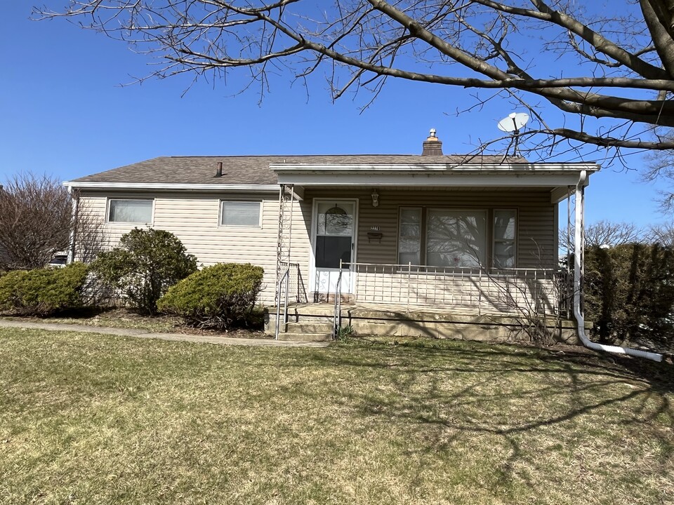 2270 Chaney Cir in Youngstown, OH - Building Photo