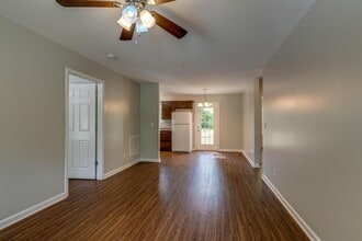 816 19th Ave W in Springfield, TN - Building Photo - Building Photo