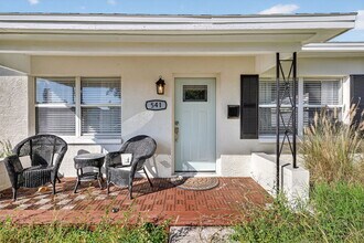 541 40th Ave NE in St. Petersburg, FL - Building Photo - Building Photo