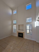 7233 Pinon Crest Ct in Las Vegas, NV - Building Photo - Building Photo