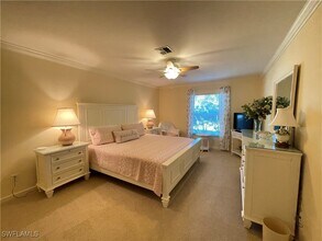 254 6th Ave S in Naples, FL - Building Photo - Building Photo
