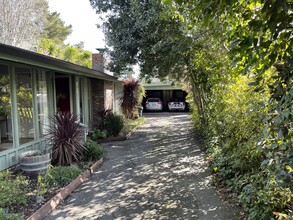 409 Maple St in Mill Valley, CA - Building Photo - Building Photo