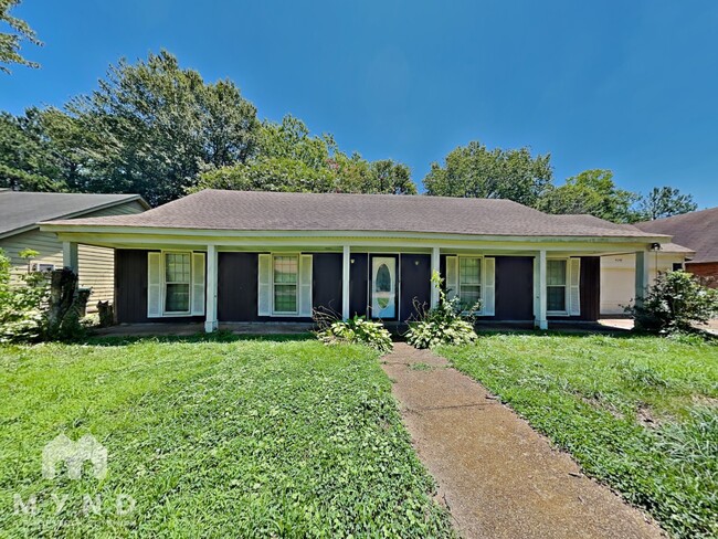 4648 Wicklow Dr in Memphis, TN - Foto de edificio - Building Photo