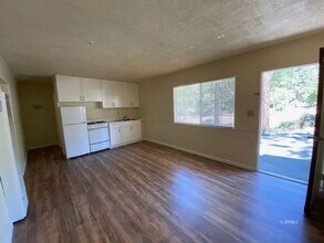 25840 CA-243 in Idyllwild, CA - Building Photo - Building Photo