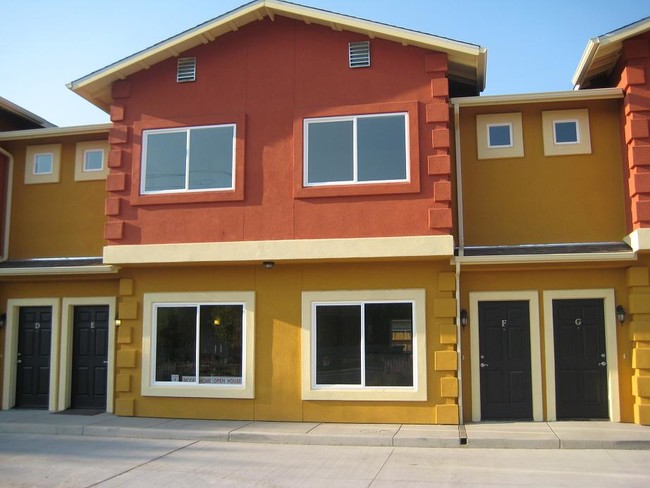 2581-2591 Orovada St in Reno, NV - Building Photo - Building Photo