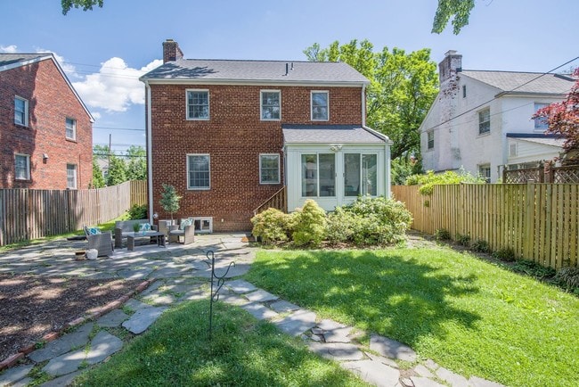 property at 9412 Colesville Rd