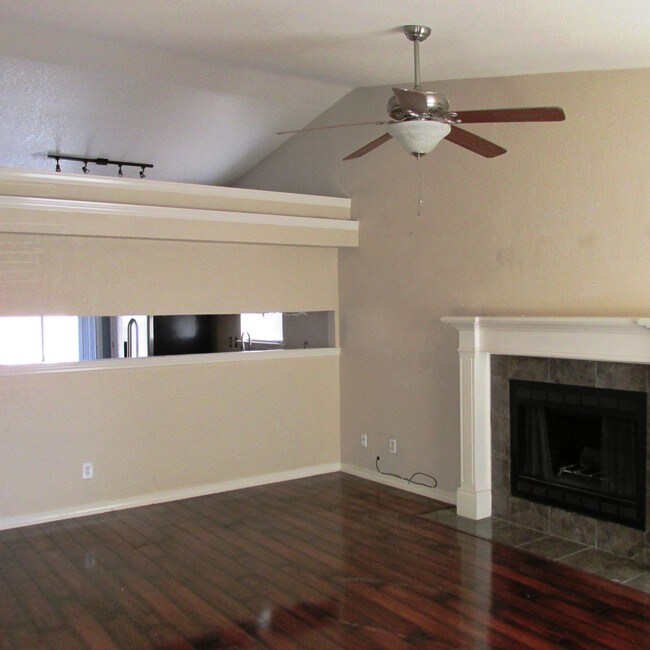 1888 Martin Bauman Dr in El Paso, TX - Building Photo - Building Photo