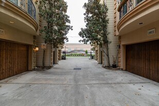 1607 Bass St in Houston, TX - Building Photo