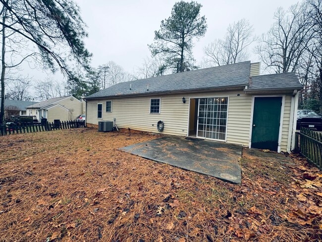 205 Wiggington Rd in Lynchburg, VA - Building Photo - Building Photo