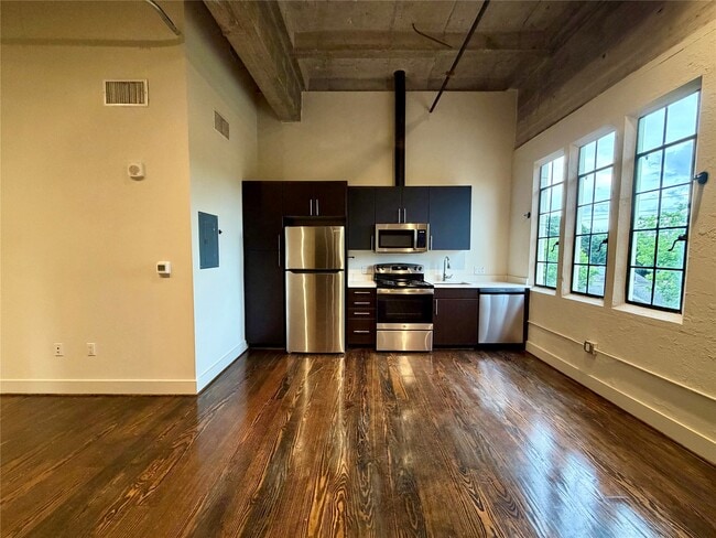 property at 4411 Dallas St