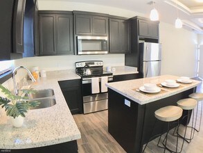 512 Downing Ave-Unit -Apt 1 in Edinburg, TX - Building Photo - Building Photo