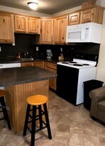 30 Country Aire Ln in Accident, MD - Building Photo