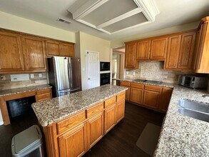 3580 Twelve Oaks Ln in Grapevine, TX - Building Photo - Building Photo