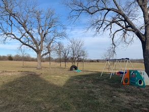 2233 Ohio Terrace in Ottawa, KS - Building Photo - Building Photo