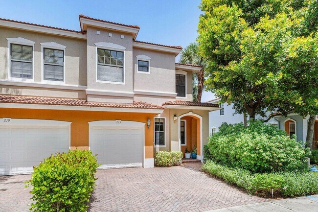 223 Chrystie Cir in Delray Beach, FL - Building Photo - Building Photo