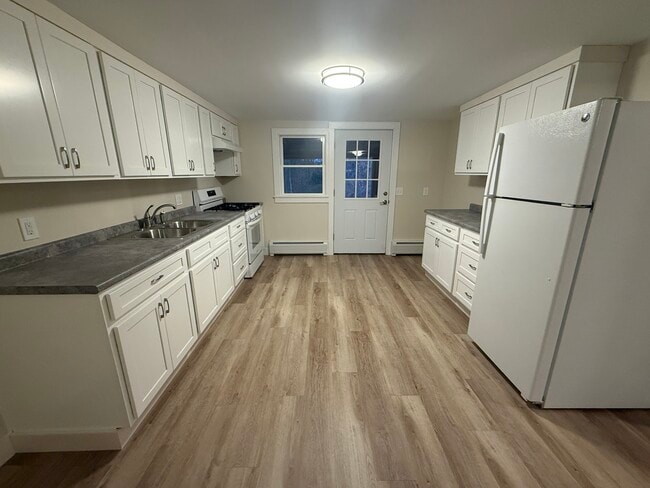 146 Mormon Hollow Rd, Unit Mormon hollow in Wendell, MA - Building Photo - Building Photo