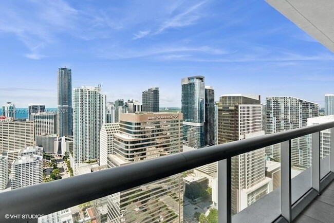 495 Brickell Ave, Unit 4605 in Miami, FL - Building Photo - Building Photo