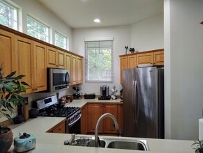 9668 Pillar Point Ln NW in Silverdale, WA - Building Photo - Building Photo