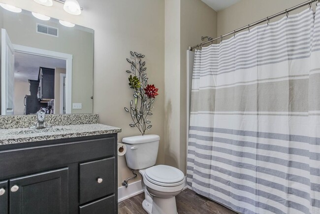 Platinum Pines in Muskegon, MI - Building Photo - Building Photo