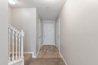 183 Swaying Pine Ct in Crestview, FL - Building Photo - Building Photo