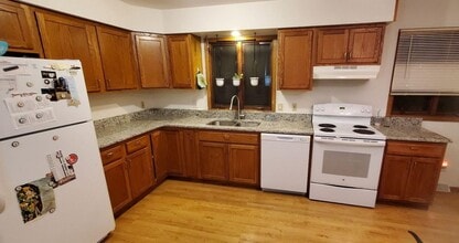 985 Lum Ave in Waterloo, WI - Building Photo - Building Photo