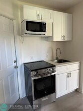14369 64th Way N in West Palm Beach, FL - Building Photo - Building Photo