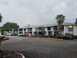 9727 Hammocks Blvd in Miami, FL - Building Photo - Building Photo