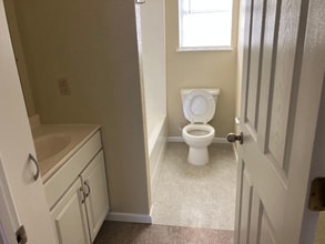 504 Cantrell Ave in Jourdanton, TX - Building Photo - Building Photo