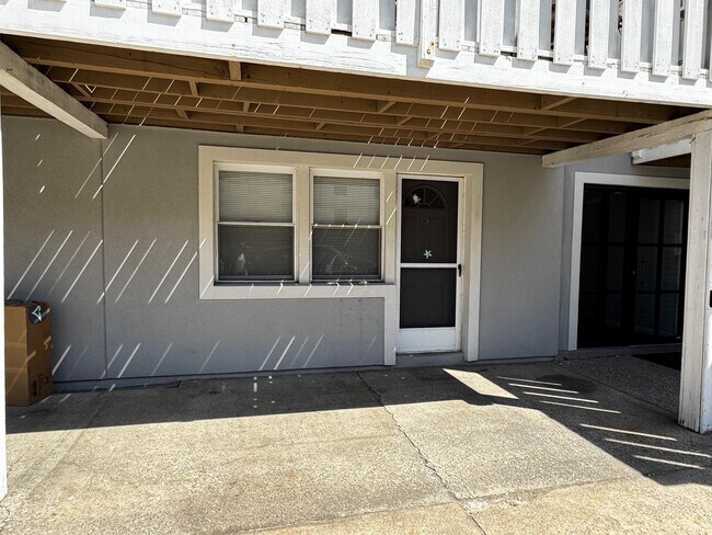 830 E Broadway in Long Beach, NY - Building Photo - Building Photo
