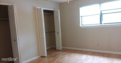 11843 Braesview in San Antonio, TX - Building Photo - Building Photo