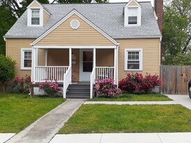4519 32nd St in Mount Rainier, MD - Building Photo