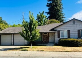 6015-6015Sandlin Sandlin Way in Sacramento, CA - Building Photo