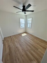 924 E Lanzit Ave in Los Angeles, CA - Foto de edificio - Building Photo