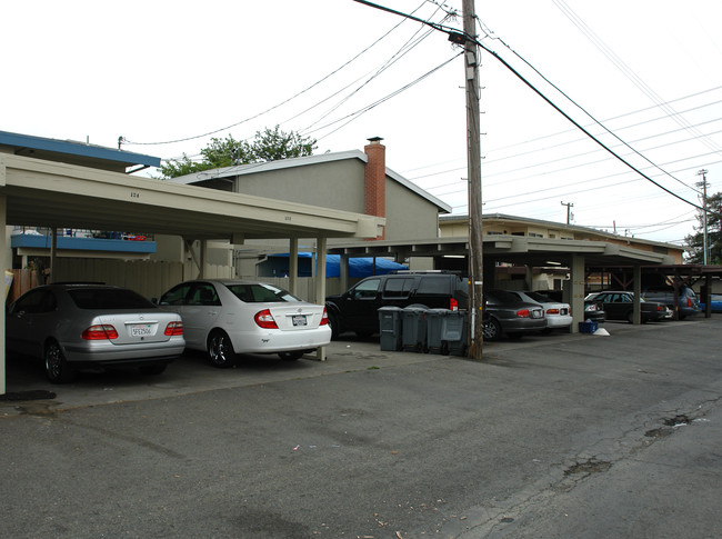 114-120 Westwood St in Vallejo, CA - Foto de edificio - Building Photo