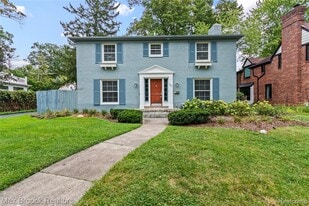 600 Westwood Dr in Birmingham, MI - Building Photo