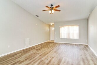 7180 Mauna Loa Blvd in Sarasota, FL - Building Photo - Building Photo