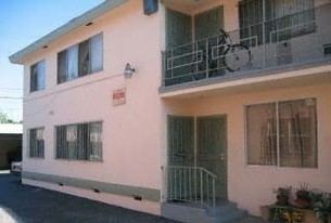 1736 S La Brea Ave Apartamentos