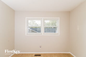 1724 Waverly St in High Point, NC - Foto de edificio - Building Photo