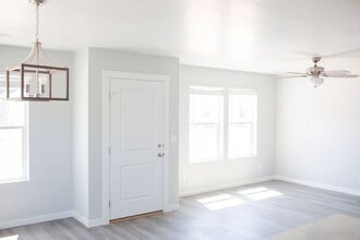 1022 Tallinn St E in Meridian, ID - Building Photo - Building Photo