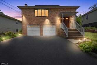 376 Mt Vernon St in Nutley, NJ - Building Photo - Building Photo