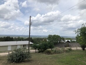 241 Mount Pisgah Dr in Comfort, TX - Building Photo - Building Photo