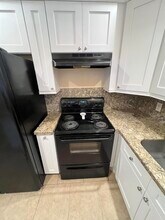 133 Salisbury E in West Palm Beach, FL - Building Photo - Building Photo