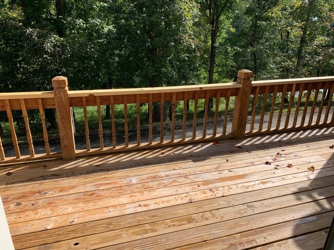 3499 Lakeside Ct in Somerset, KY - Building Photo - Building Photo