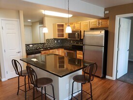 5201 S Fox St, Unit Fox 202 in Littleton, CO - Building Photo