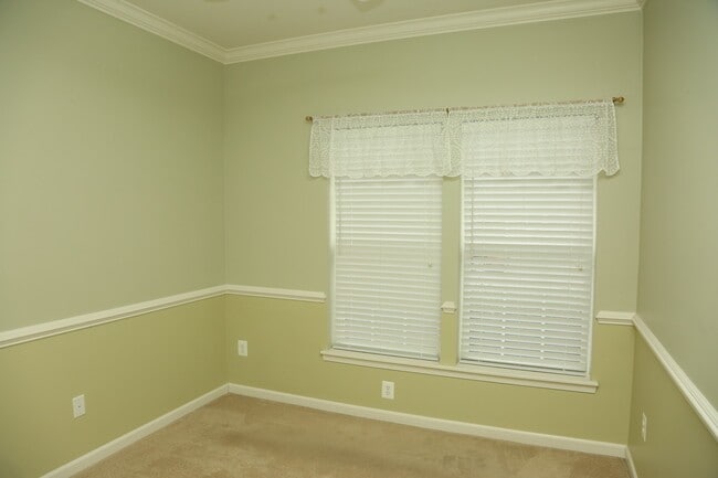 property at 2379 Abington Dr