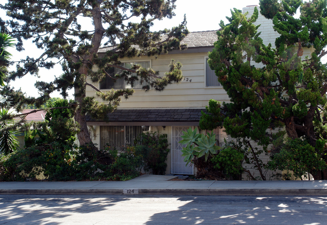 124 Loma Vista St in El Segundo, CA - Building Photo