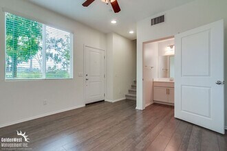 219 Antoni Glen in Escondido, CA - Building Photo - Building Photo